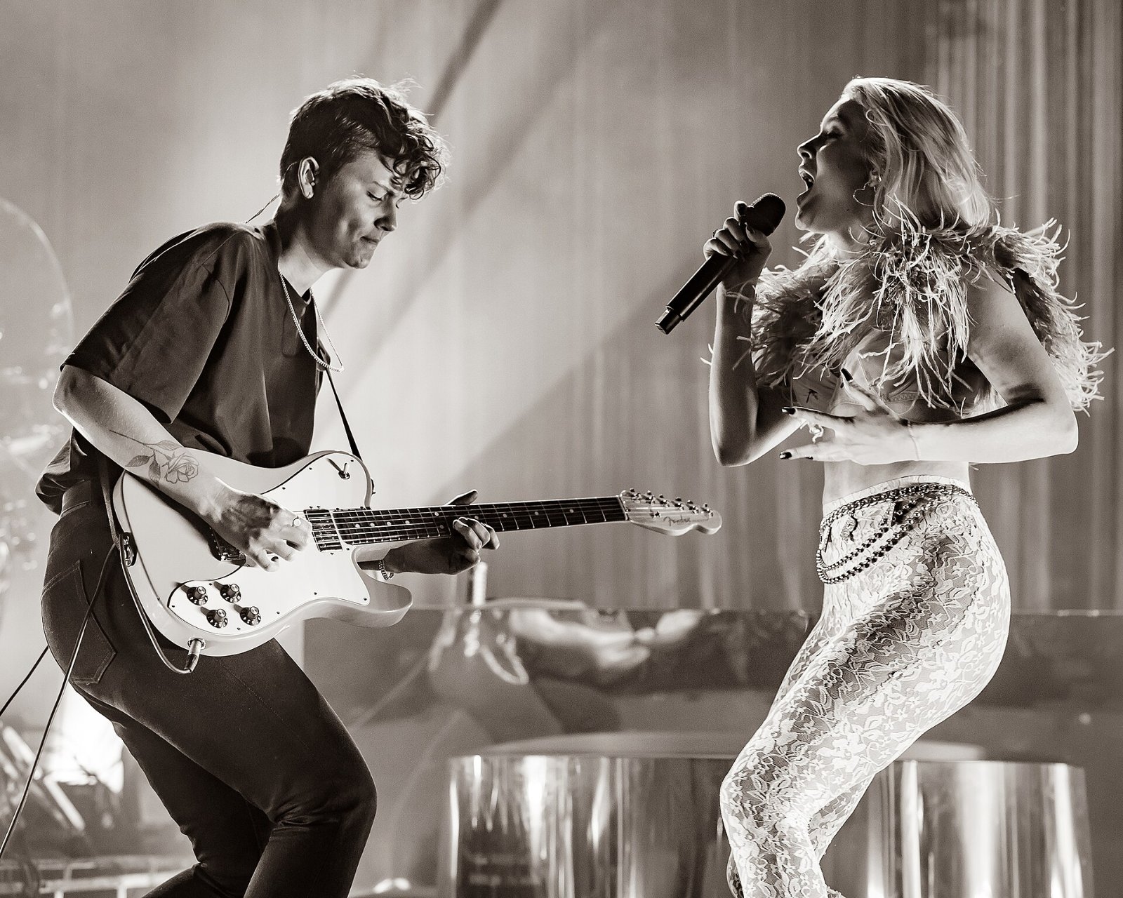 Zara Larsson em show no The Observatory OC, em 2019