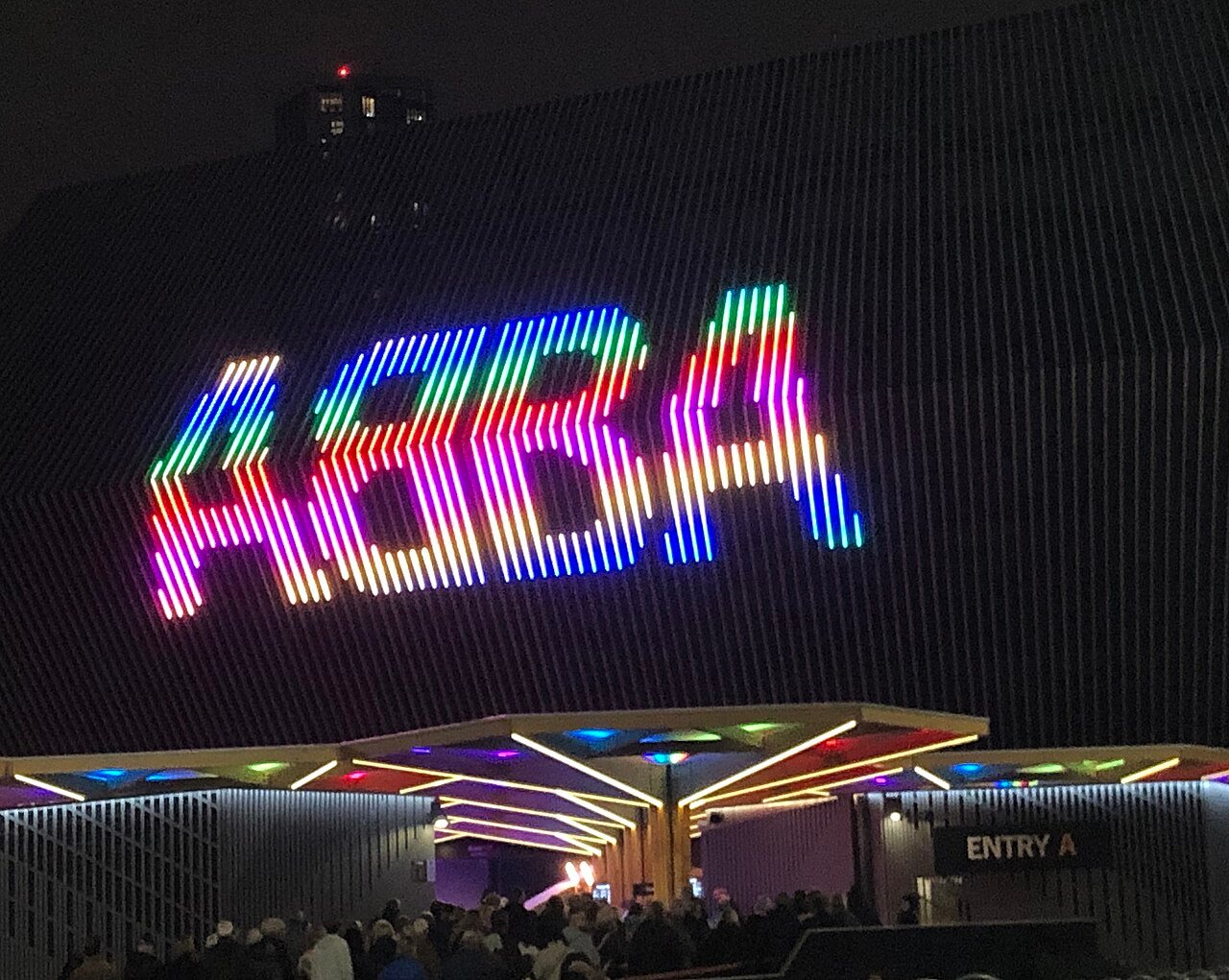 ABBA Arena, em Londres, casa do ABBA Voyage, que a Unit1 cita como referência