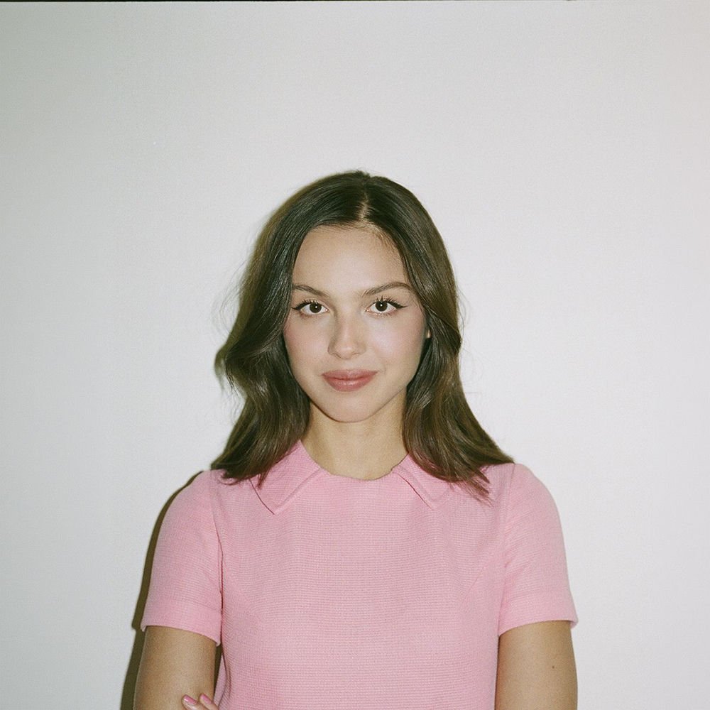 Olivia Rodrigo estreia a Unraveled Tour com show dividido nas quatro estações