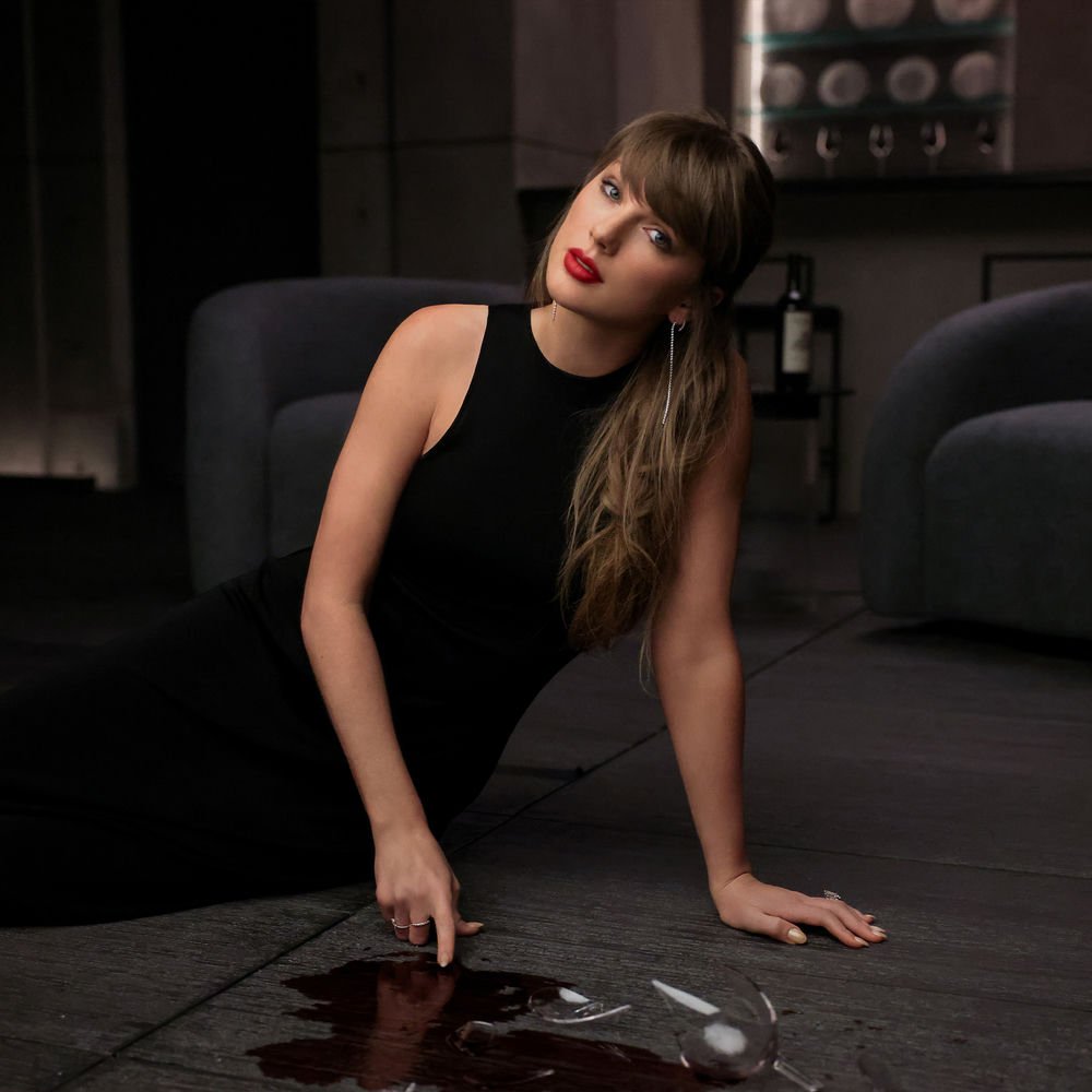 Taylor Swift chega a 33 troféus e vira a maior vencedora da história do VMA