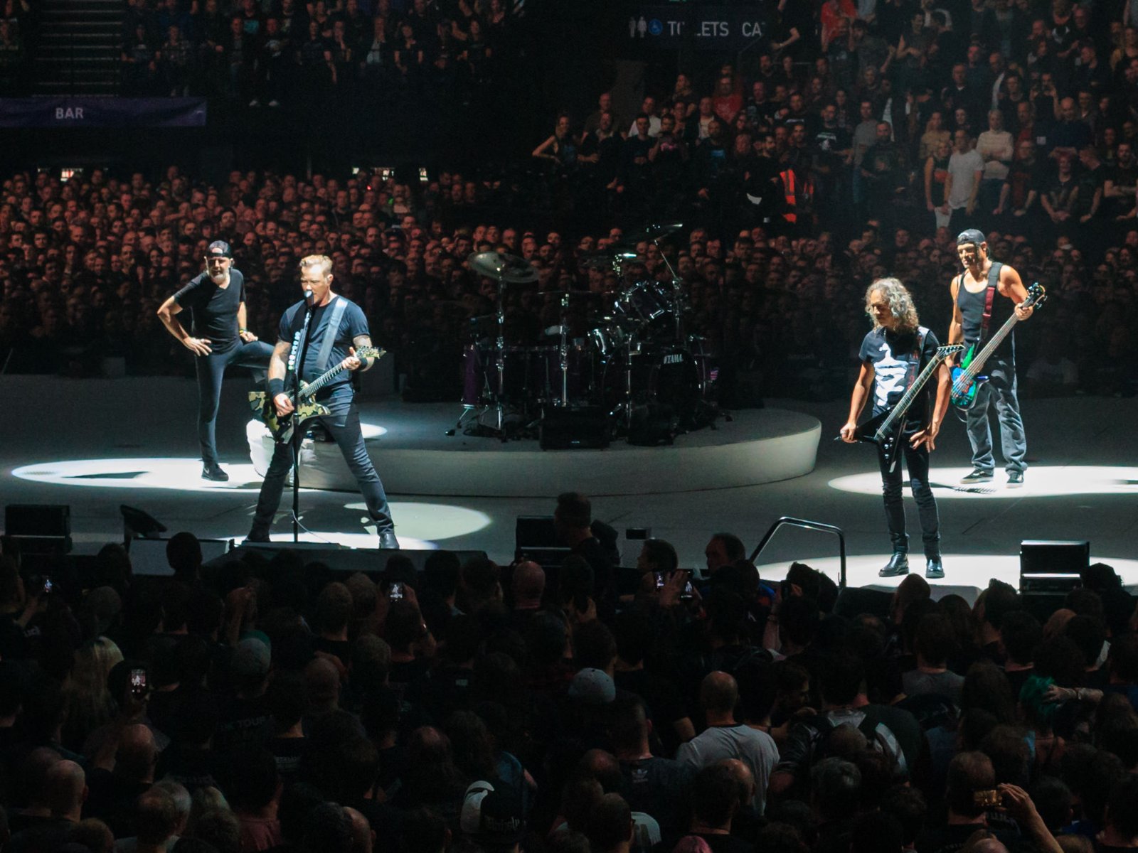 Metallica abre a residência no Sphere com "Battery" e resgata "...And Justice for All"