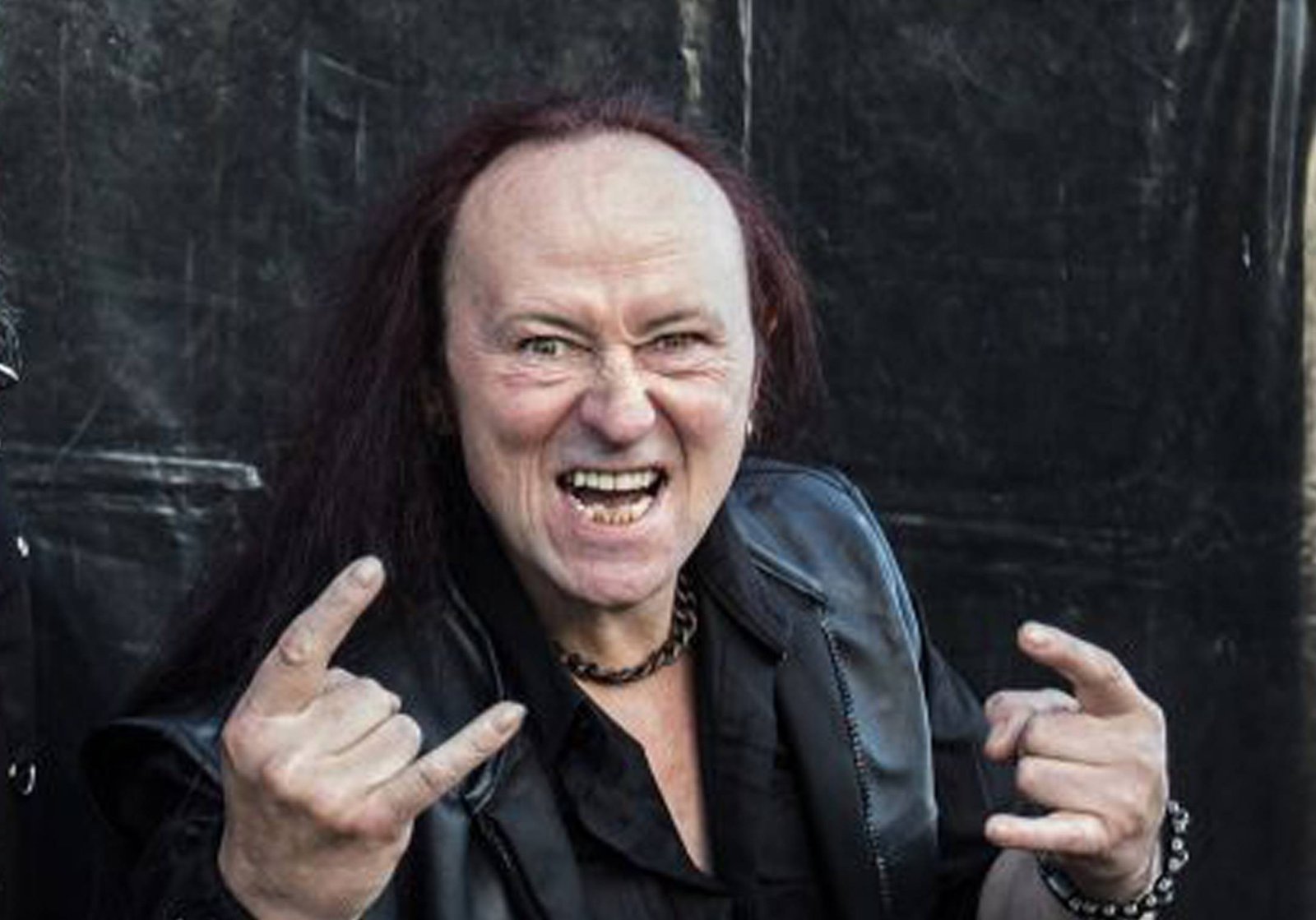 Morre Conrad "Cronos" Lant, vocalista e baixista do Venom, aos 63 anos