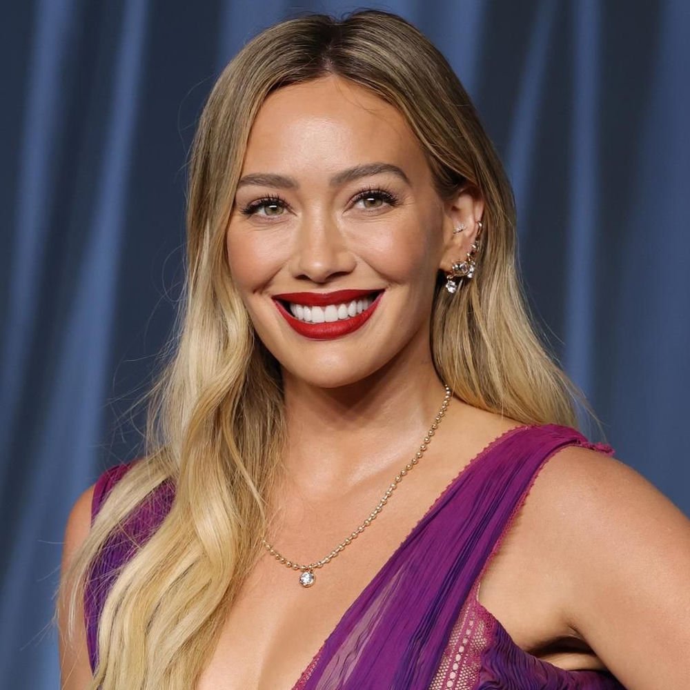 Hilary Duff esgota o show de São Paulo e marca data extra em 14 de agosto de 2027