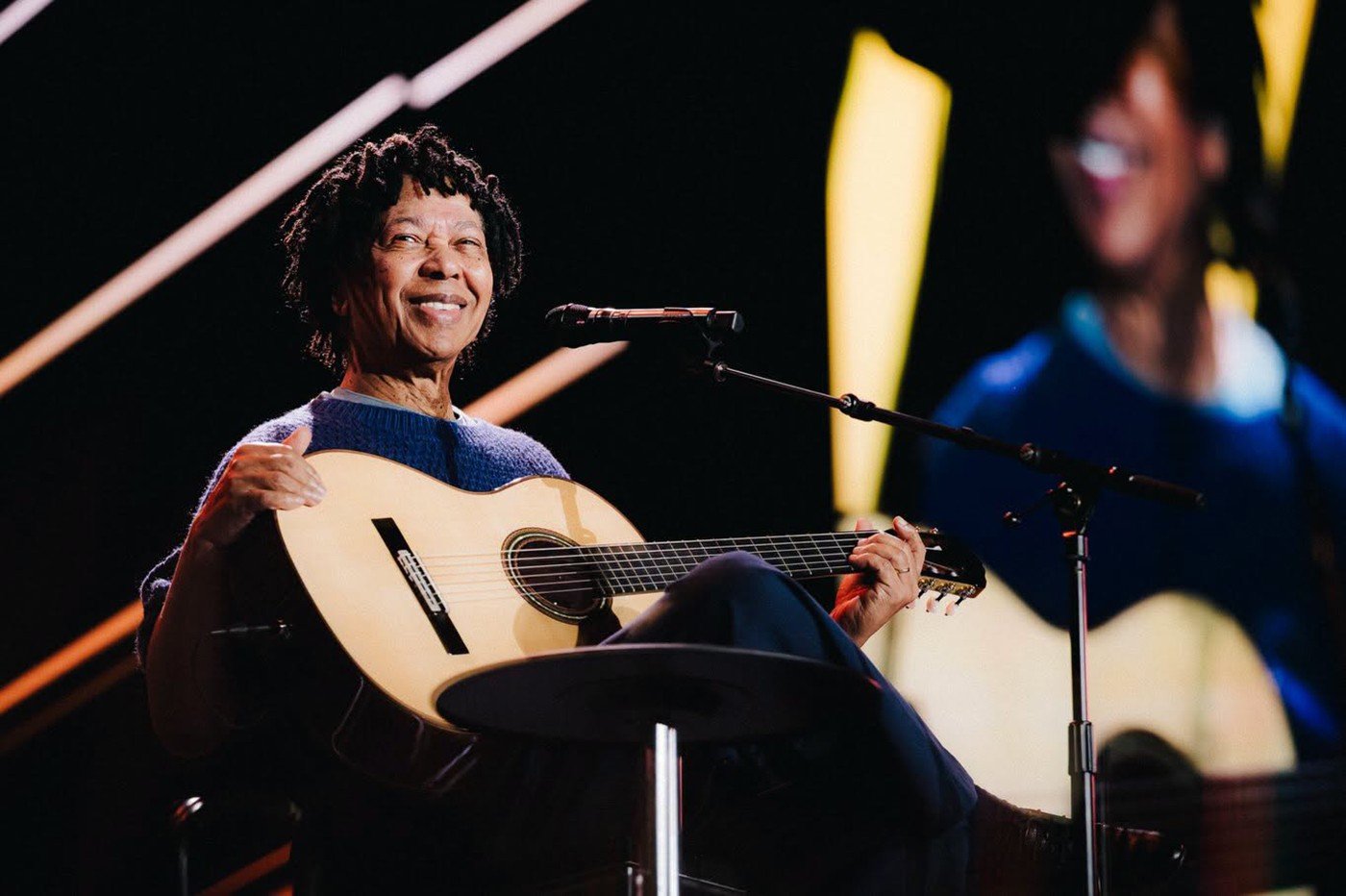 Rodas de samba, musical e regravações homenageiam Djavan nos 50 anos de carreira