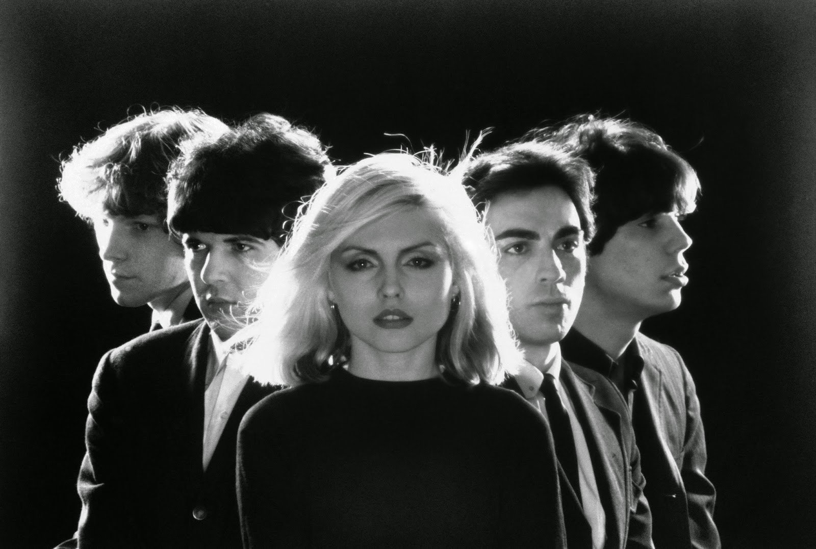 Blondie anuncia High Noon, primeiro disco de inéditas em nove anos e última gravação de Clem Burke